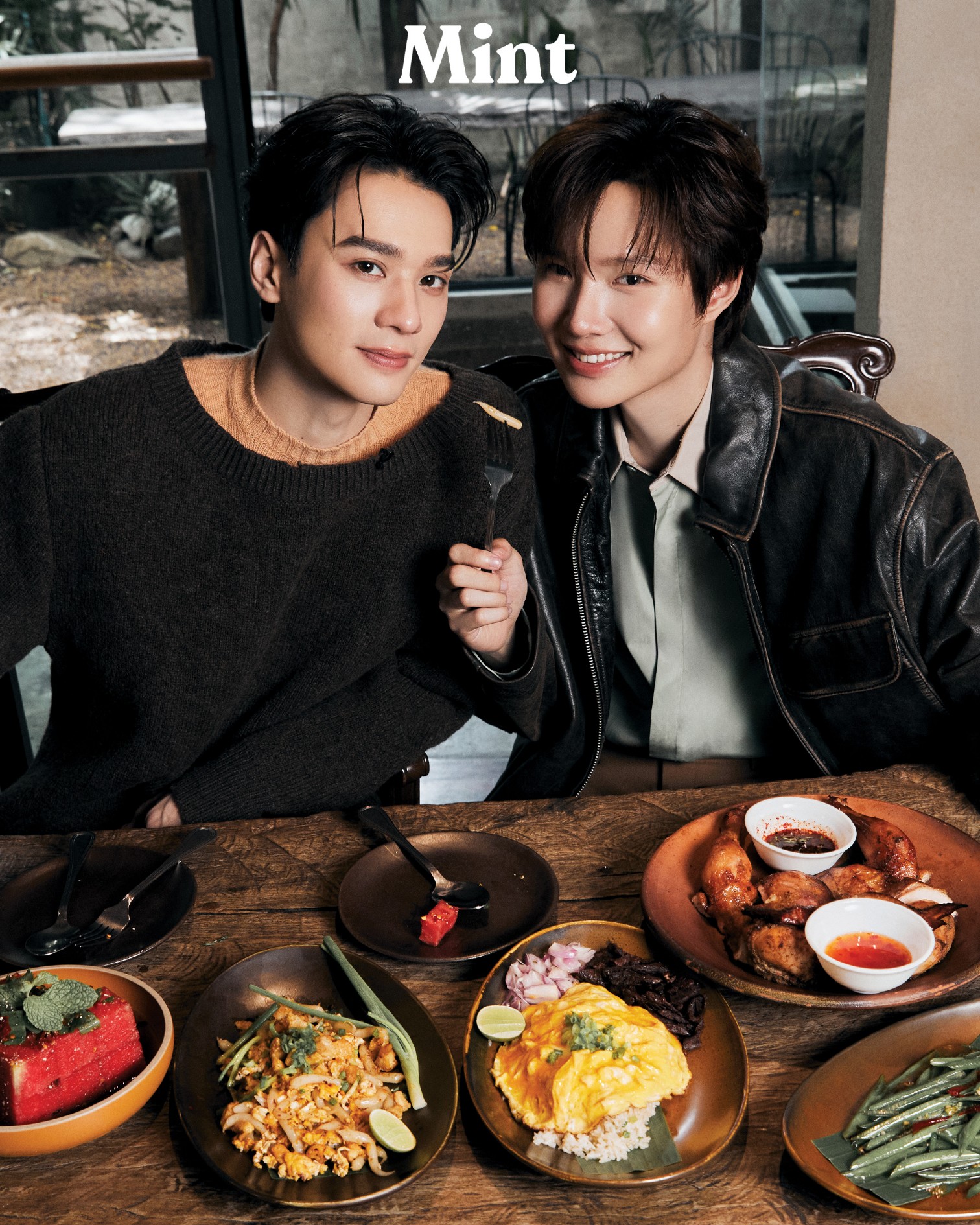 INTERVIEW : พูดคุยกับ ‘เก่ง-น้ำปิง‘ พร้อมอิ่มอร่อยแบบรสชาติอุบลฯ แท้ ๆ ที่ “ซาวเอกมัย”